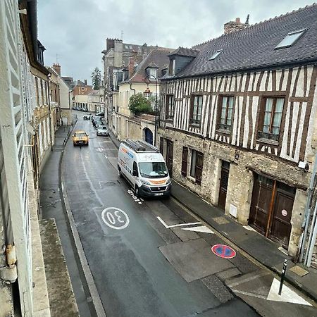 Le Logis Des Remparts - Hyper Centre Lägenhet Compiègne Exteriör bild